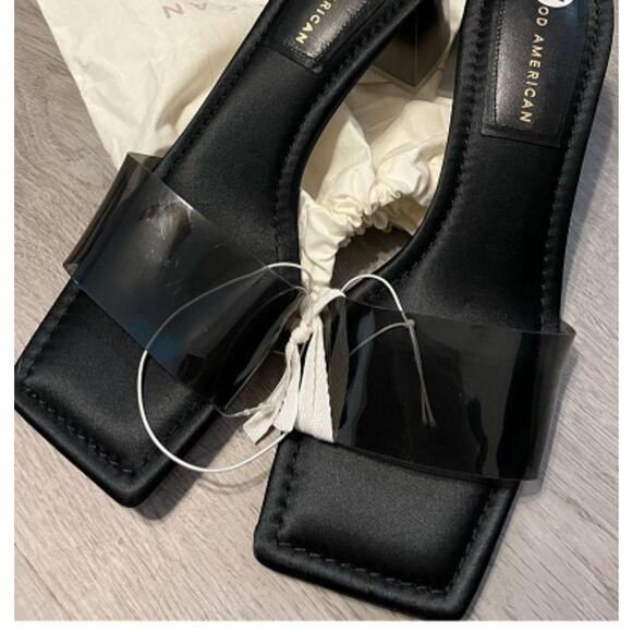Good American Shoes - NIB Women's Good American Sz 7.5 Black PVC block Heel Sandal Slides